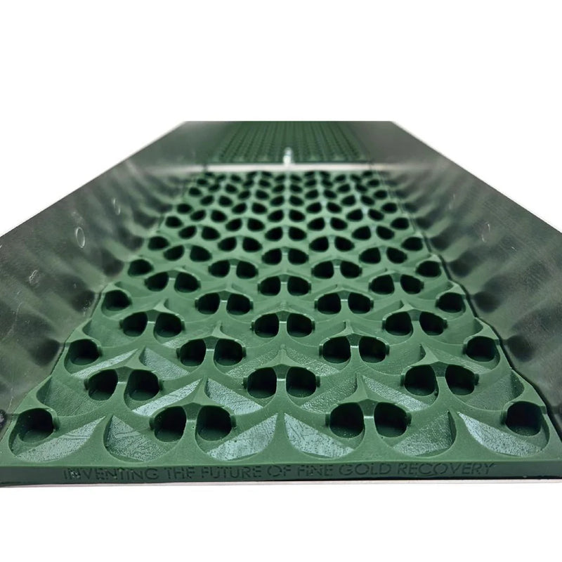 Prospector Dream 6x42 double mat sluice box with Dream Mat for gold prospecting, featuring a compact design and durable construction.